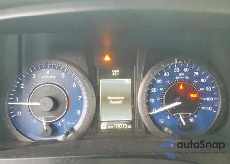 2015 Toyota Sienna Xle z USA, uszkodzony, nr VIN 5TDYK3DC9FS571348